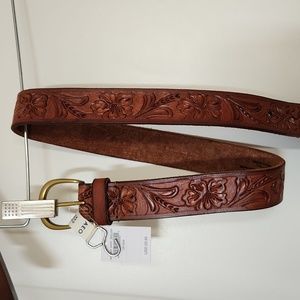 NWT Women's belt